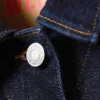 Taillierte Jeansjacke – Blue Rinse – Dunkelblau Taillierte Jeansjacke – Blue Rinse – Dunkelblau