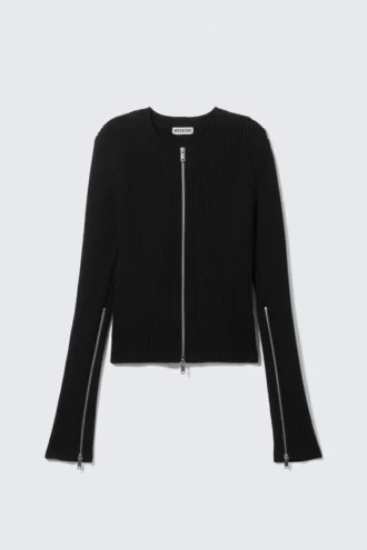 Taillierte Strickjacke mit Rippmuster und Reißverschluss – Schwarz