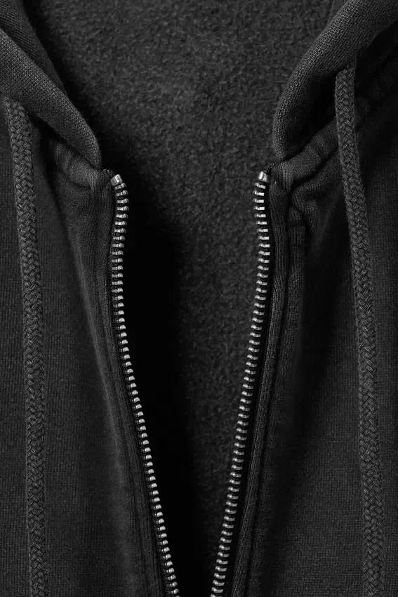 Taillierter Baumwoll-Kapuzenpullover mit Reißverschluss – gewaschen, schwarz Taillierter Baumwoll-Kapuzenpullover mit Reißverschluss – gewaschen, schwarz