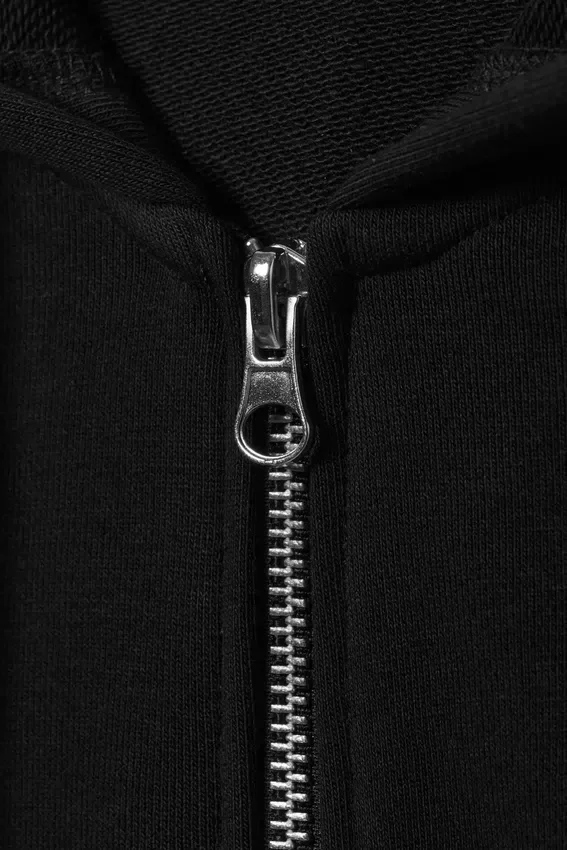 Taillierter Kapuzenpullover mit Reißverschluss – Schwarz Taillierter Kapuzenpullover mit Reißverschluss – Schwarz