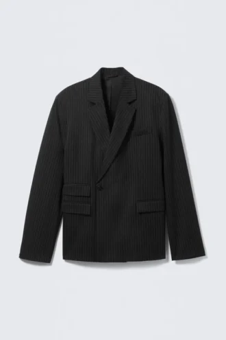 Taillierter Zweireiher-Blazer – Schwarz – Nadelstreifen