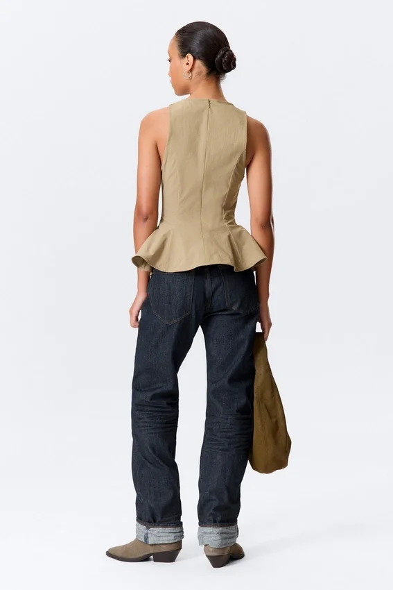 Tailliertes Nylon-Peplum-Oberteil – Beige Tailliertes Nylon-Peplum-Oberteil – Beige