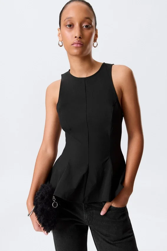 Tailliertes Nylon-Peplum-Top – Schwarz Tailliertes Nylon-Peplum-Top – Schwarz