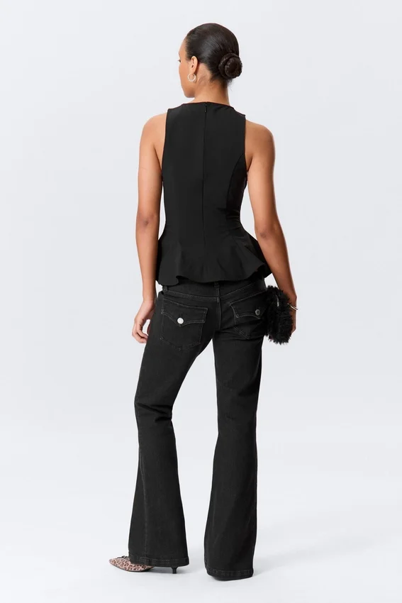 Tailliertes Nylon-Peplum-Top – Schwarz Tailliertes Nylon-Peplum-Top – Schwarz