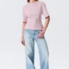 Tailliertes T-Shirt mit Abnähern – Hellrosa Tailliertes T-Shirt mit Abnähern – Hellrosa
