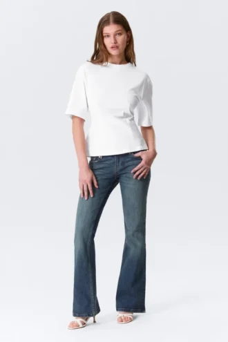 Tailliertes T-Shirt mit Abnähern – Weiß