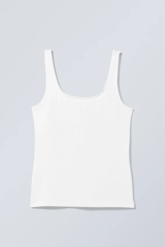 Tailliertes Tanktop mit quadratischem Ausschnitt – Weiß Tailliertes Tanktop mit quadratischem Ausschnitt – Weiß