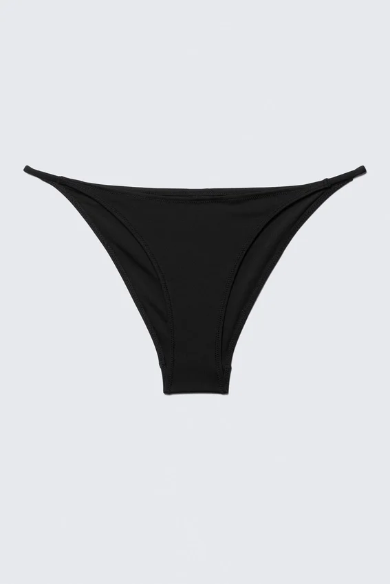 Tanga-Bikinihose im brasilianischen Stil – Schwarz Tanga-Bikinihose im brasilianischen Stil – Schwarz