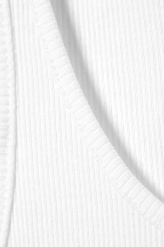 Tanktop mit geripptem Rundhalsausschnitt – Weiß Tanktop mit geripptem Rundhalsausschnitt – Weiß