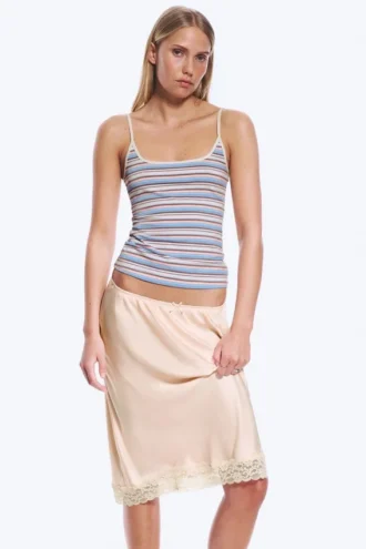 Tanktop mit schmalen Trägern – Blau/Rosa mehrfarbig gestreift