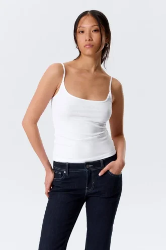 Tanktop mit schmalen Trägern – Weiß