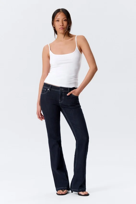 Tanktop mit schmalen Trägern – Weiß Tanktop mit schmalen Trägern – Weiß
