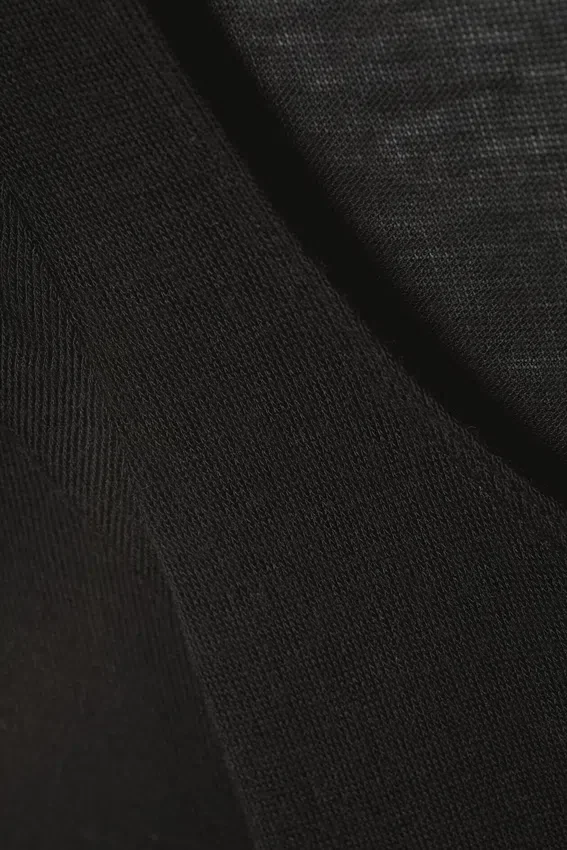 Tea Sheer Langarmshirt – Schwarz Tea Sheer Langarmshirt – Schwarz