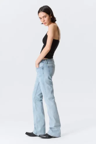 Tension Mid Rise Slim Bootcut Jeans – Dream Blue – Hellblau Tension Mid Rise Slim Bootcut Jeans – Dream Blue – Hellblau