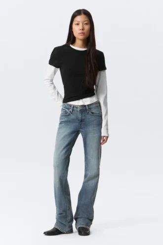 Tension Mid Rise Slim Bootcut Jeans – Thunder Blue – Dunkelblau Tension Mid Rise Slim Bootcut Jeans – Thunder Blue – Dunkelblau