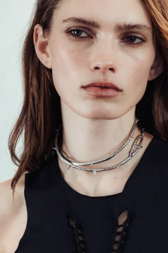 Thorn Choker-Halskette – Dusty Light/Grau