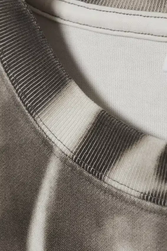 Tolles, kastenförmiges Langarmshirt mit Print – Dunkelgrau – Drachenprint Tolles, kastenförmiges Langarmshirt mit Print – Dunkelgrau – Drachenprint