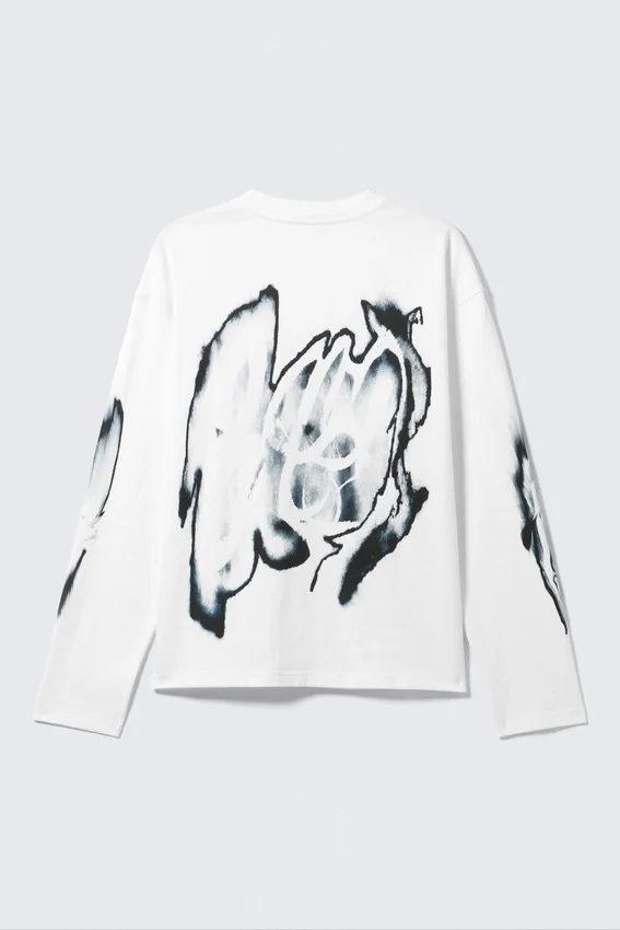 Tolles, kastenförmiges Langarmshirt mit Print – Weiß – Abstrakter Druck Tolles, kastenförmiges Langarmshirt mit Print – Weiß – Abstrakter Druck