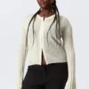 Transparente Strickjacke aus Leinenmischung – Ecru Transparente Strickjacke aus Leinenmischung – Ecru
