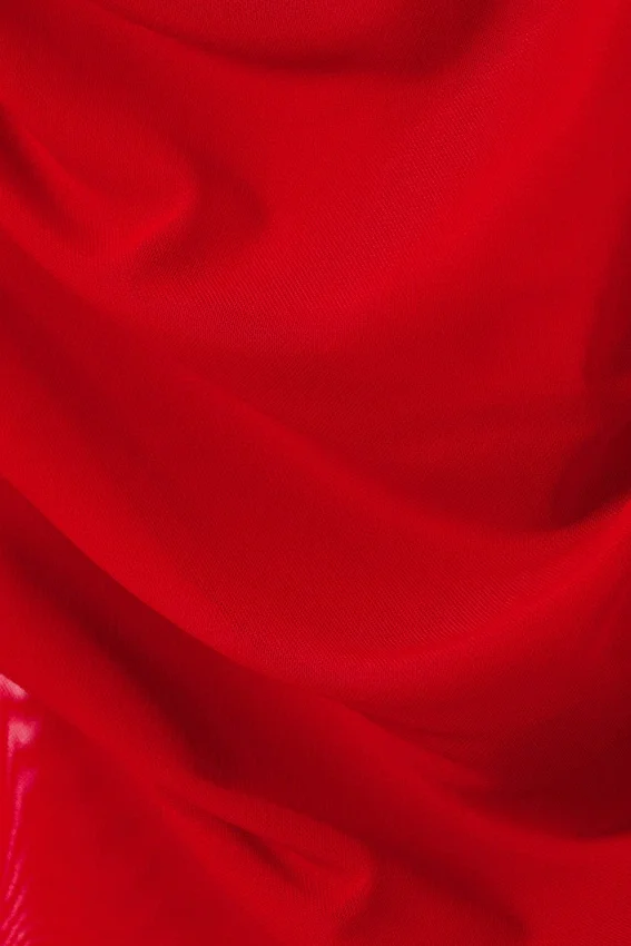 Transparentes, drapiertes, asymmetrisches Langarm-Oberteil – Rot Transparentes, drapiertes, asymmetrisches Langarm-Oberteil – Rot