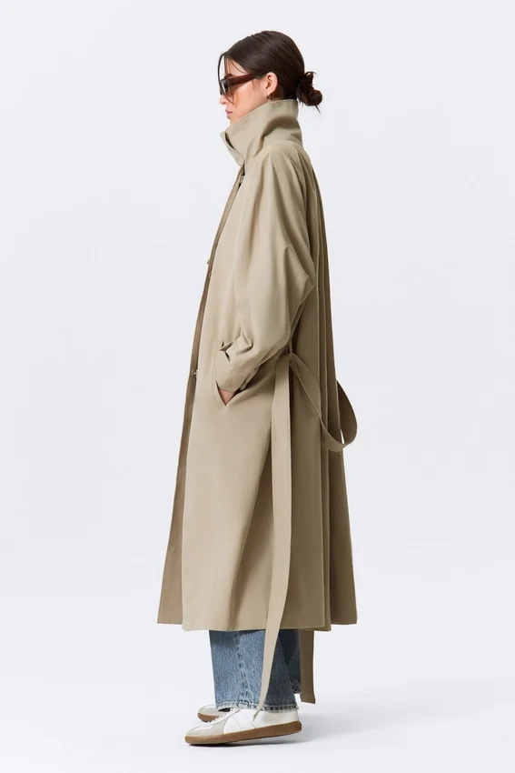 Trenchcoat in lockerer Passform mit Trichterkragen – Beige Trenchcoat in lockerer Passform mit Trichterkragen – Beige