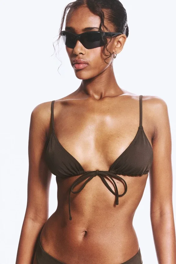 Triangel-Bikini-Oberteil – Dunkelbraun Triangel-Bikini-Oberteil – Dunkelbraun