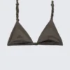 Triangel-Bikini-Oberteil mit Knoten – Dark Mole Triangel-Bikini-Oberteil mit Knoten – Dark Mole