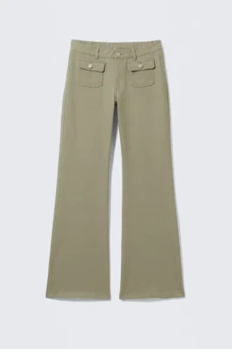 Twill-Hose mit niedriger Taille und Bootcut-Schnitt – Khaki-Grün