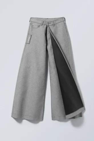 Unifrom™ + Weekday Limited Edition Folder Jeans – Zweifarbig Grau Unifrom™ + Weekday Limited Edition Folder Jeans – Zweifarbig Grau