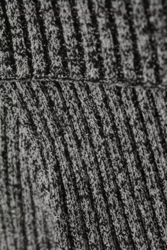 Vanna Off-Shoulder-Strickjacke mit Reißverschluss – zweifarbig grau