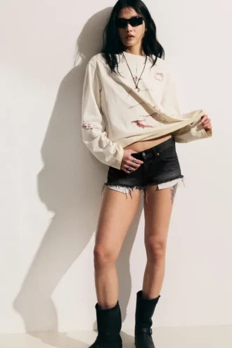 Venus Frayed Low Rise Denim Hotpants – Chelsea Black – Schwarz
