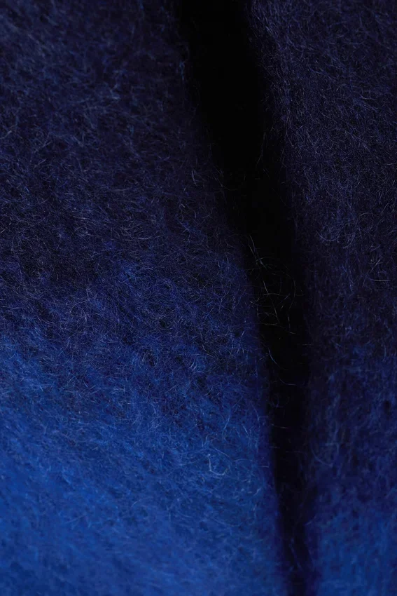 Verwaschener Pullover aus Mohairmischung – Schwarz/Blau verwaschen Verwaschener Pullover aus Mohairmischung – Schwarz/Blau verwaschen