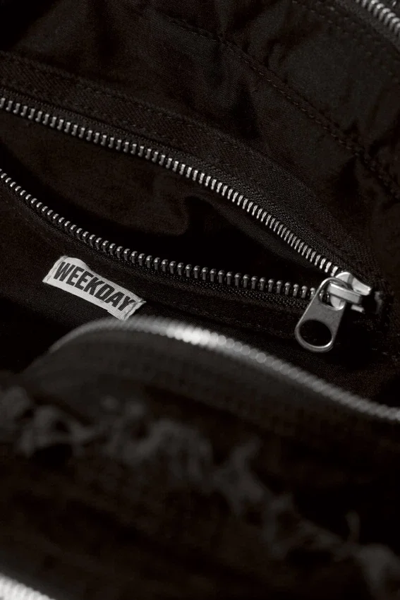 Washed Denim Multi Zip Tasche – Schwarz Washed Denim Multi Zip Tasche – Schwarz