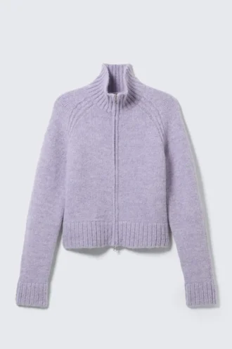 Weiche, figurbetonte Strickjacke mit Reißverschluss – Hellviolett meliert