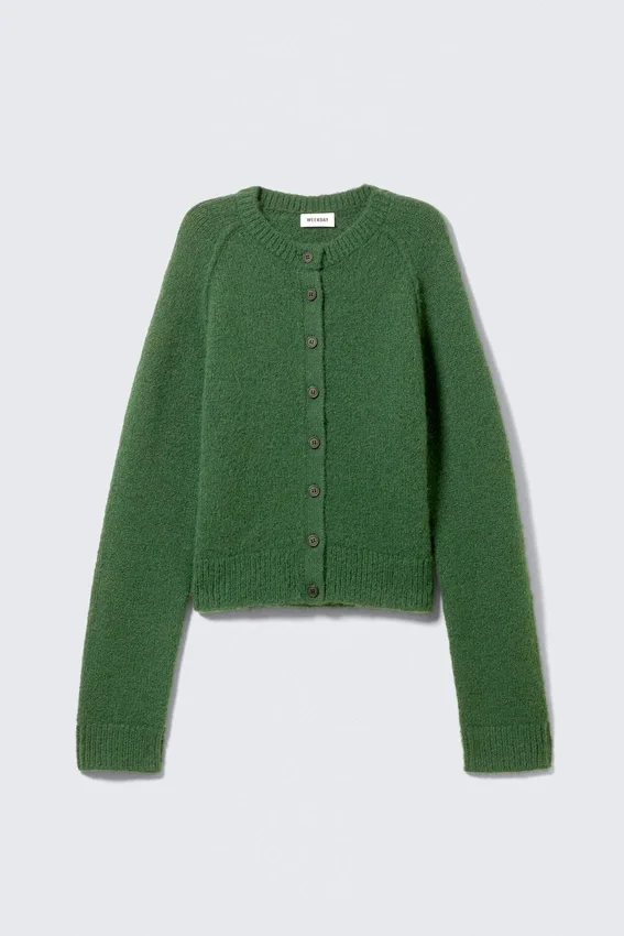 Weiche, schmal geschnittene Strickjacke aus Wollmischung – Dunkelgrün Weiche, schmal geschnittene Strickjacke aus Wollmischung – Dunkelgrün