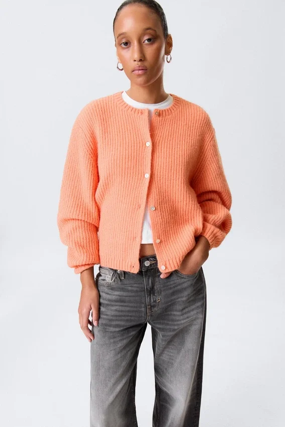 Weiche Strickjacke – Hellorange Weiche Strickjacke – Hellorange