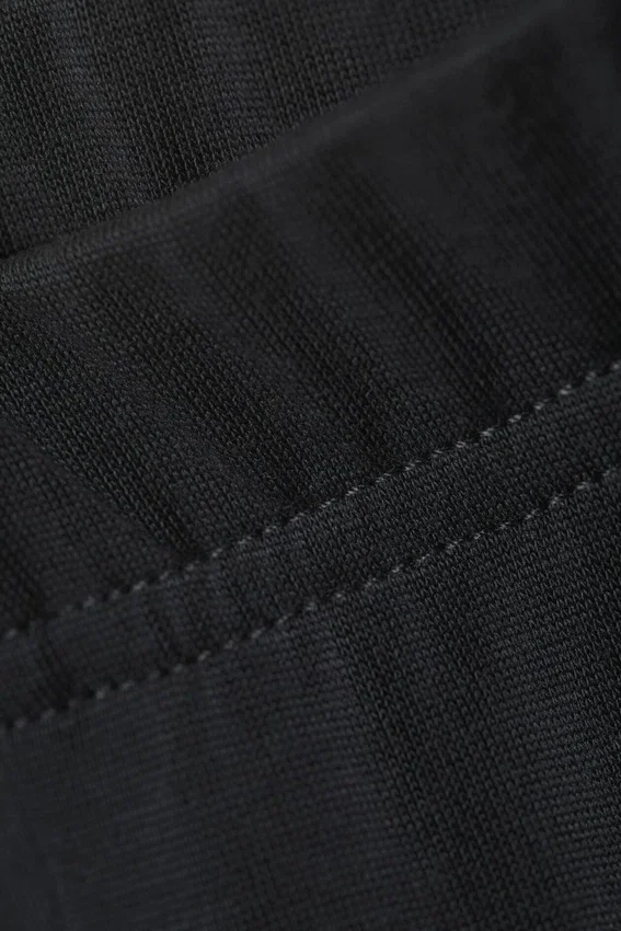 Weiche, tief sitzende Hose mit weitem Bein – gewaschenes Schwarz Weiche, tief sitzende Hose mit weitem Bein – gewaschenes Schwarz