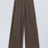 Weit geschnittene Jersey-Hose mit weitem Bein – gewaschen, dunkelbraun