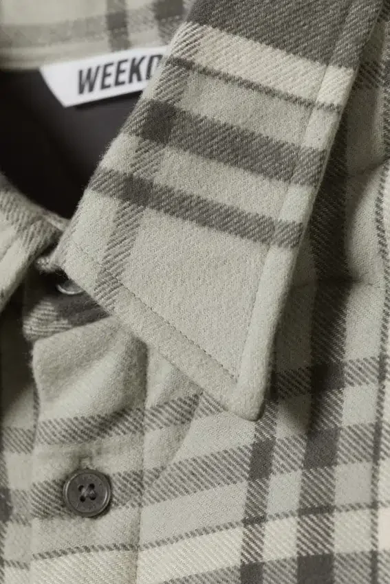 Weit geschnittene, wattierte Jacke – grau kariert Weit geschnittene, wattierte Jacke – grau kariert