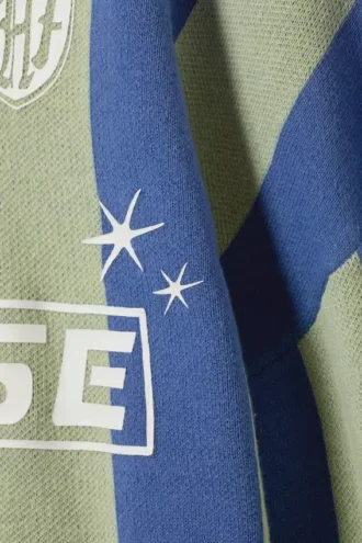 Weit geschnittener Strickpullover im Fußball-Team-Look – grün-blau gestreift