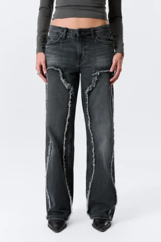 Weite, ausgefranste Low-Rise-Jeans mit weitem Bein – Kimberly Blue – Dunkelblau