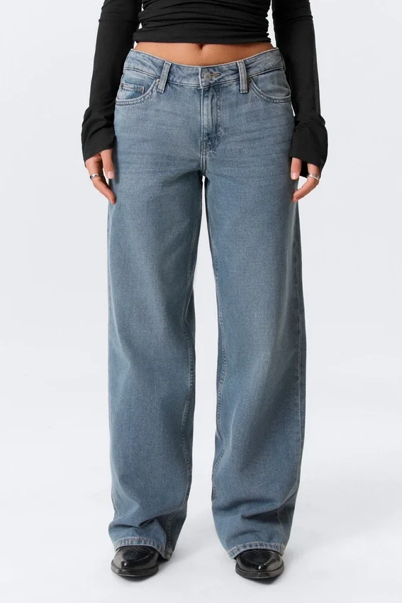 Weite, lockere Jeans mit niedriger Leibhöhe – Blue One – Mittelblau Weite, lockere Jeans mit niedriger Leibhöhe – Blue One – Mittelblau