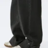 Weite Low-Rise-Jeans mit weitem Saum – Elegie Black – Schwarz Weite Low-Rise-Jeans mit weitem Saum – Elegie Black – Schwarz