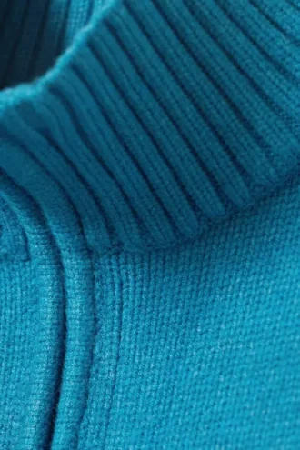 Winona-Strickjacke mit Reißverschluss – Hellblau Winona-Strickjacke mit Reißverschluss – Hellblau
