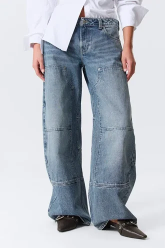 Workwear-Jeans mit niedriger Leibhöhe und weitem, tonnenförmigem Barrel – Mittelblau – Mittelblau