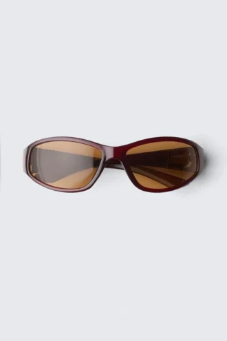 Wrap-Around-Sonnenbrille – Transparent Rot – Braune Gläser