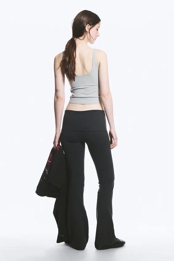 Yoga-Leggings mit gefalteter Taille und ausgestelltem Bein – Dunkelgrau Yoga-Leggings mit gefalteter Taille und ausgestelltem Bein – Dunkelgrau
