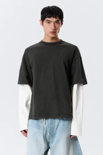 Zeilagiges Baumwoll-T-Shirt – Schwarz & Weiß Zeilagiges Baumwoll-T-Shirt – Schwarz & Weiß