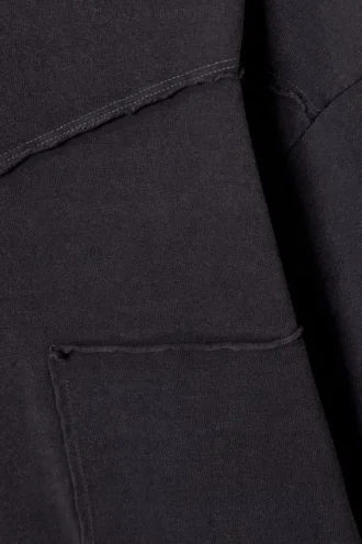 Zeilagiges T-Shirt mit Einsätzen – Schwarz & Weiß Zeilagiges T-Shirt mit Einsätzen – Schwarz & Weiß